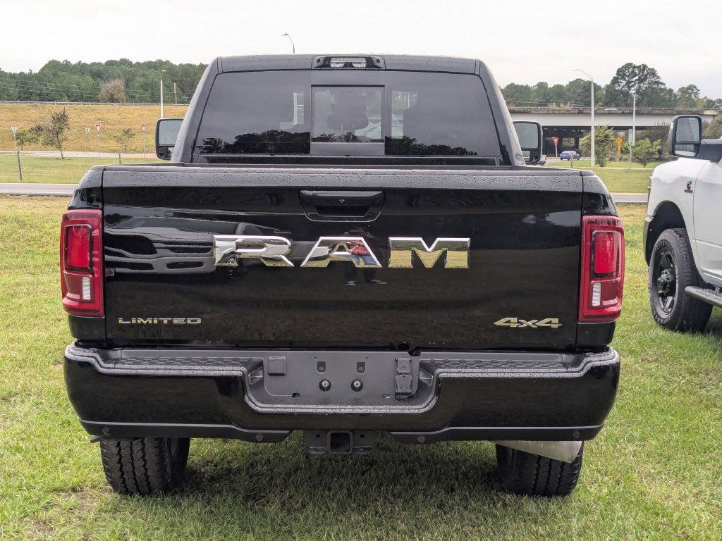 Used 2026 RAM 2500 Limited AWD/4WD image 6