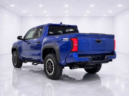 Used 2024 Toyota Tacoma TRD Off-Road AWD/4WD image 3