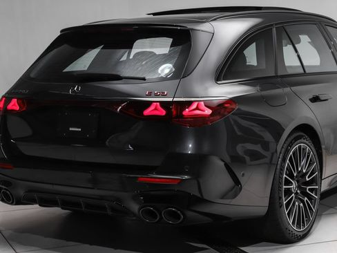 New 2026 Mercedes-Benz E 53 AMG e 4MATIC Wagon image 4
