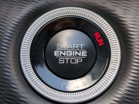 Used 2024 Jeep Grand Cherokee L Laredo RWD image 22