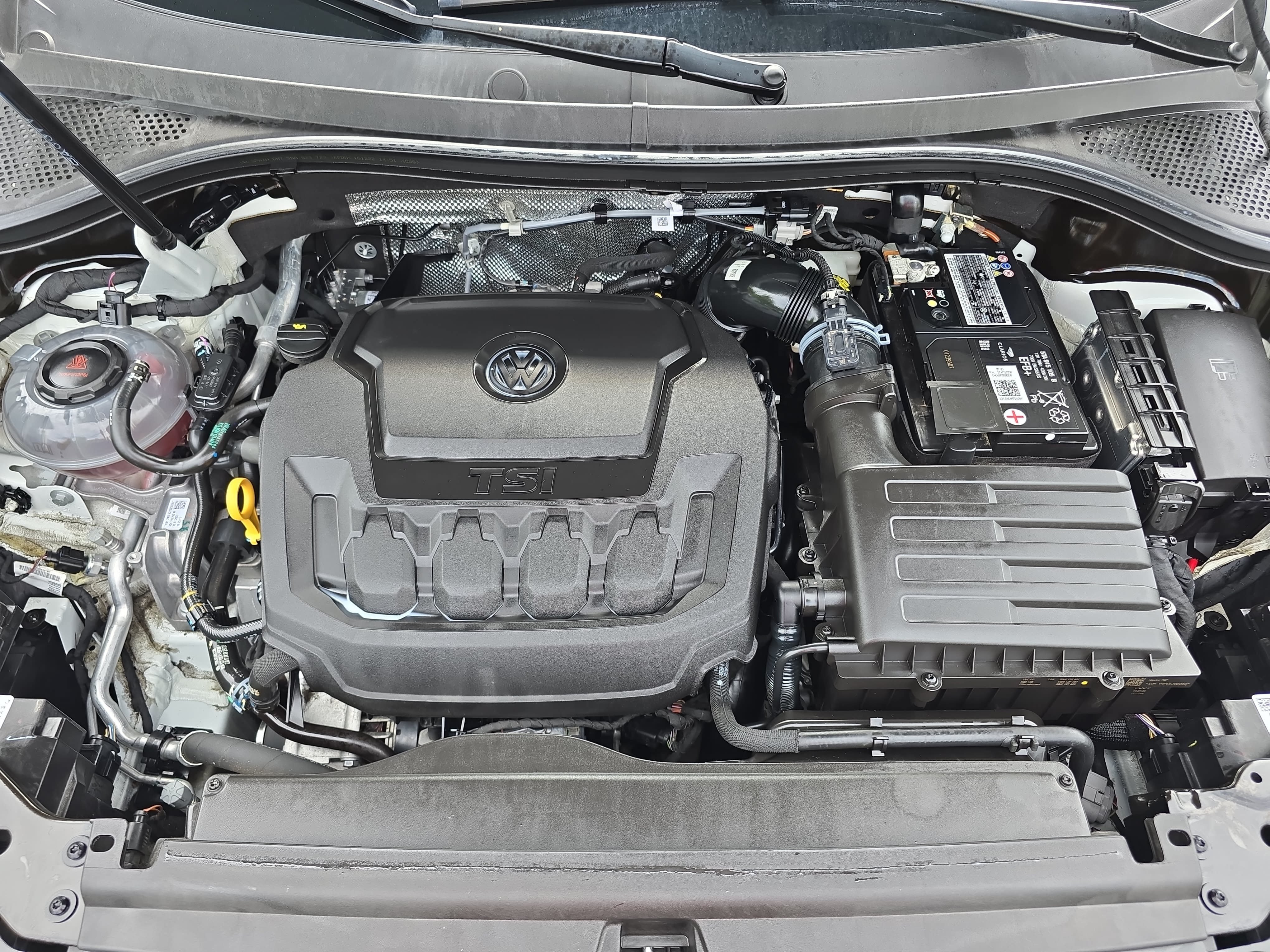 Certified 2023 Volkswagen Tiguan S FWD image 30