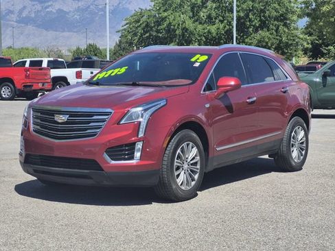 Used 2019 Cadillac XT5 Luxury FWD image 2