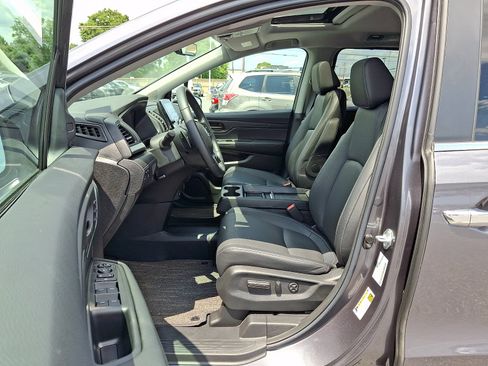 Used 2023 Honda Odyssey EX-L image 18