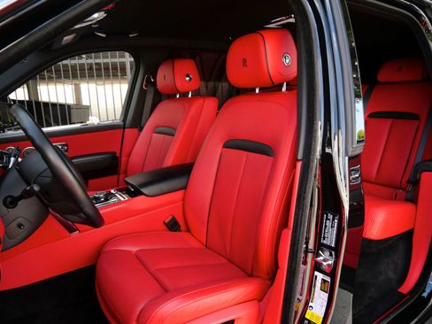 Used 2021 Rolls-Royce Cullinan AWD/4WD image 27