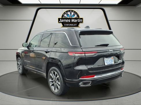 Used 2023 Jeep Grand Cherokee Overland AWD/4WD image 6
