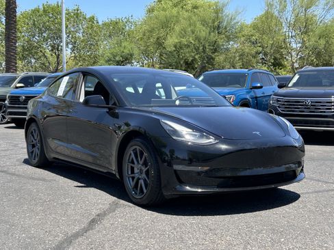 Used 2023 Tesla Model 3 Standard Range RWD image 6