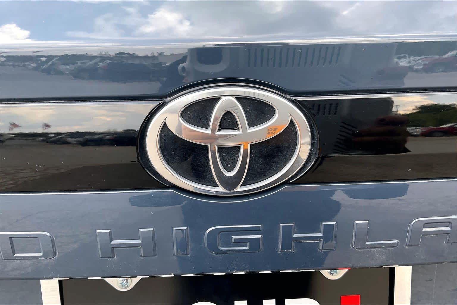 Used 2026 Toyota Grand Highlander AWD image 29