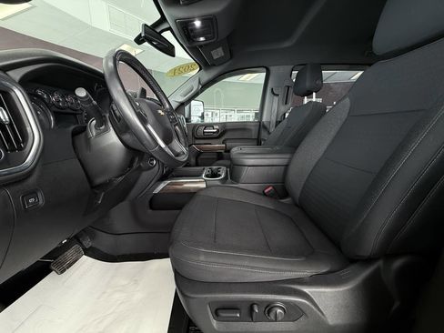 Used 2021 Chevrolet Silverado 2500 LT w/ Convenience Package image 16