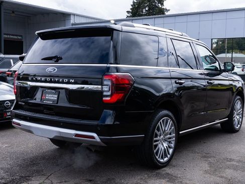 Used 2024 Ford Expedition Limited AWD/4WD image 6