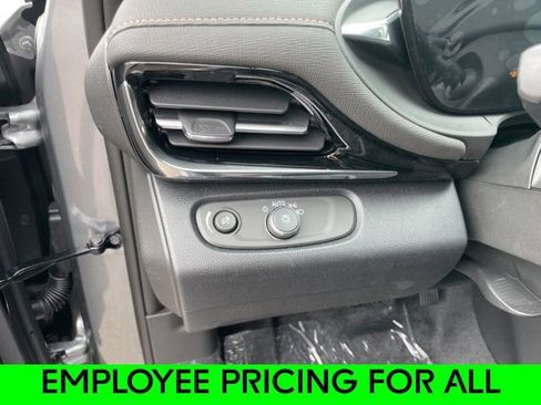 New 2025 Buick Envista Avenir image 18