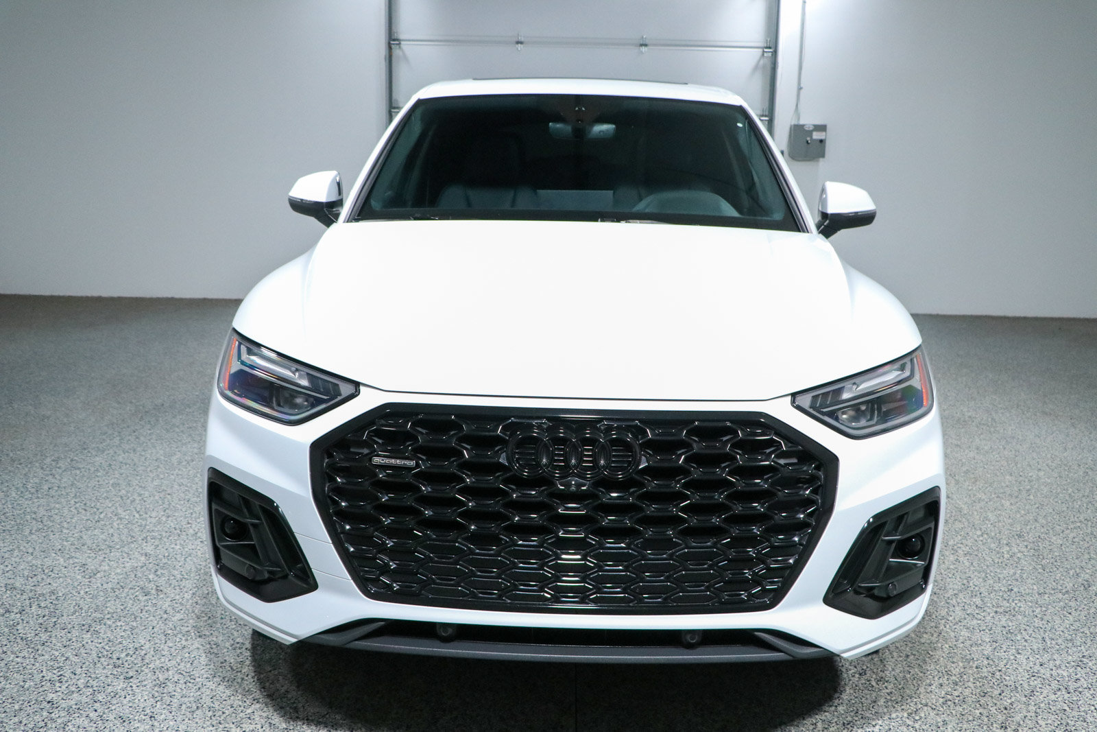 Used 2023 Audi Q5 2.0T Premium Plus w/ Premium Plus Package AWD/4WD image 4