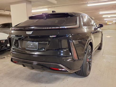 New 2026 Cadillac Lyriq V w/ Exterior Carbon Fiber Package image 6