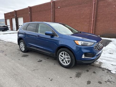 Used 2022 Ford Edge SEL w/ Convenience Package image 11