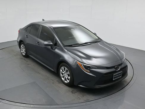 Used 2024 Toyota Corolla LE image 37
