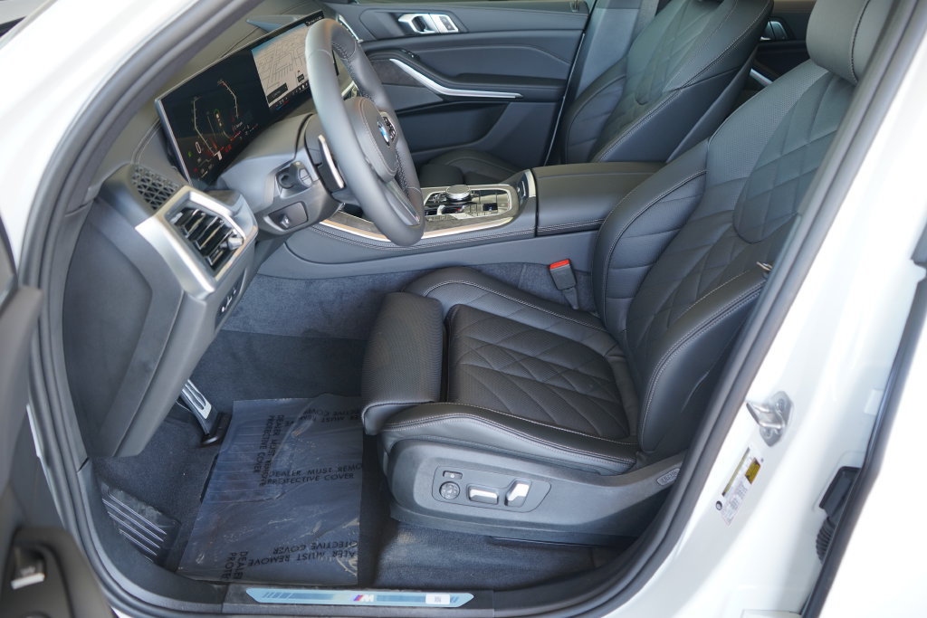 Used 2026 BMW X5 sDrive40i w/ M Sport Package RWD image 11