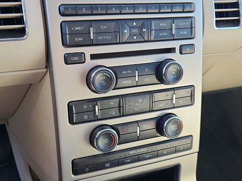 Used 2011 Ford Flex SEL w/ Rapid Spec Order Code image 16