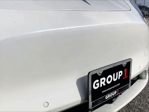 Used 2021 Tesla Model Y Performance image 27