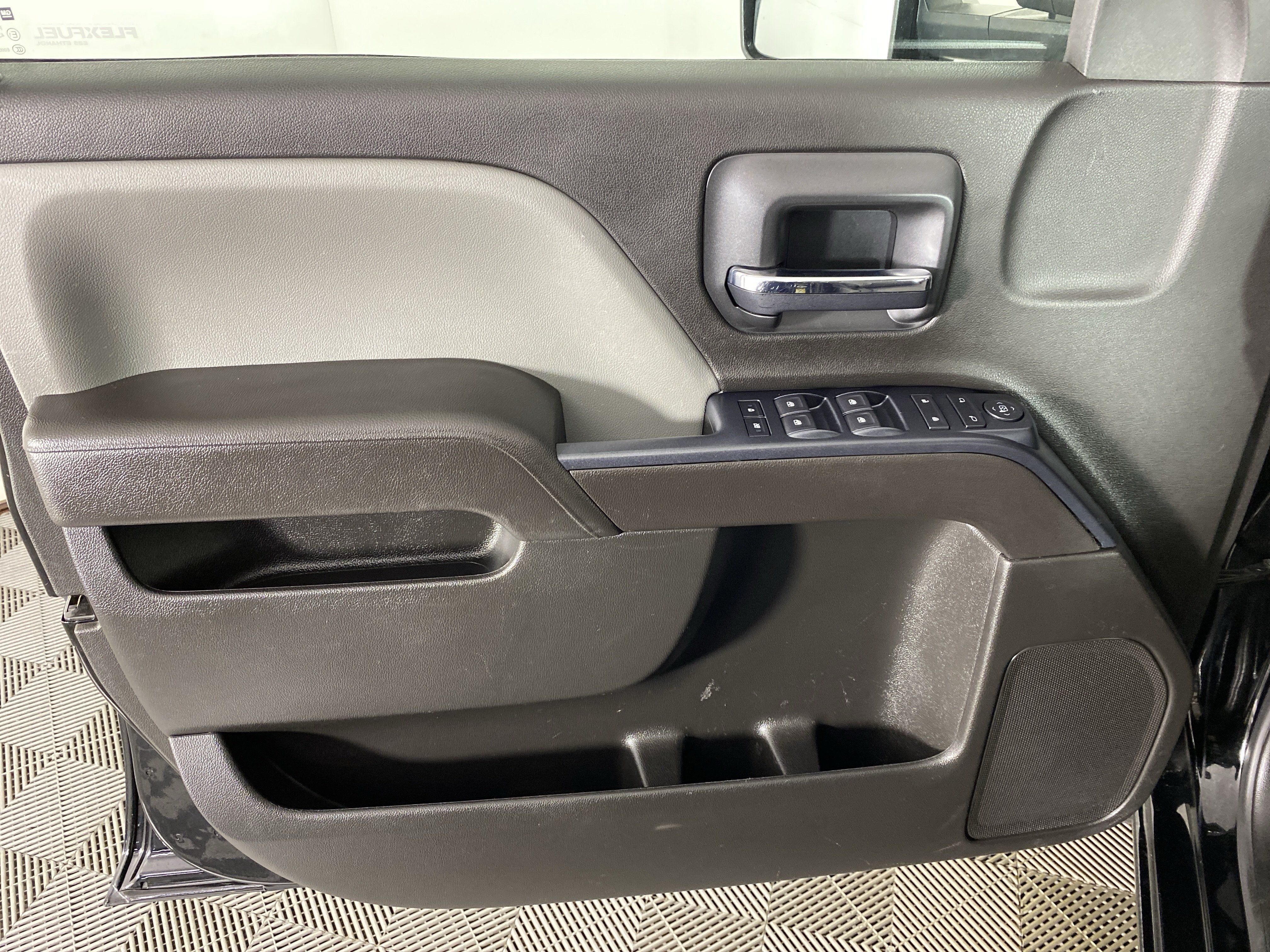 Used 2017 Chevrolet Silverado 3500 W/T w/ WT Fleet Convenience Package AWD/4WD image 12