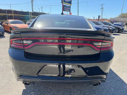Used 2020 Dodge Charger R/T w/ Blacktop Package image 6