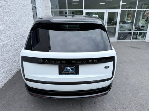 Used 2023 Land Rover Range Rover Autobiography AWD/4WD image 27