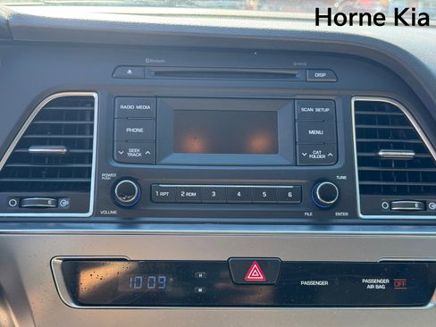 Used 2015 Hyundai Sonata SE FWD image 21