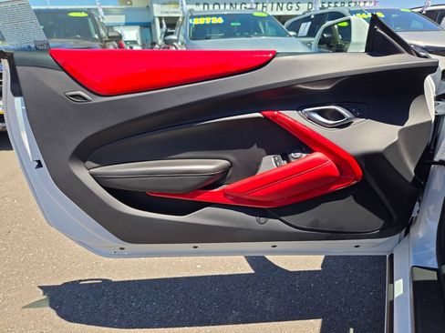 Used 2020 Chevrolet Camaro SS RWD image 13