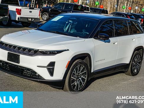 Used 2025 Jeep Wagoneer S Limited image 15