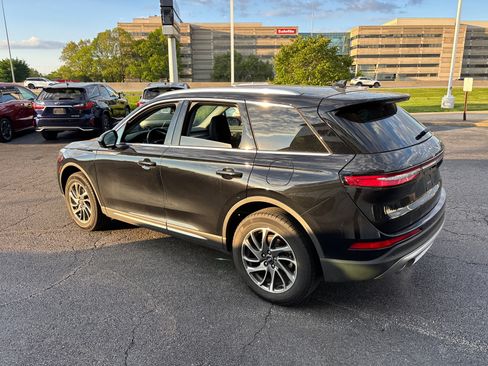 Certified 2022 Lincoln Corsair FWD image 5