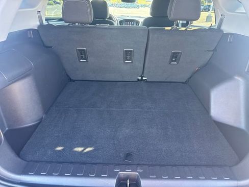 Used 2024 GMC Terrain SLE image 26