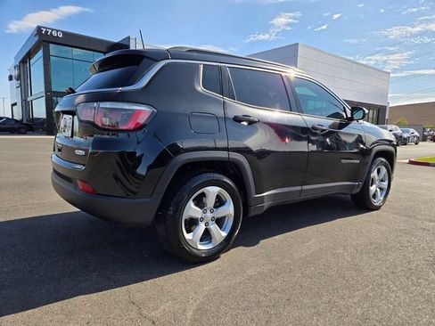 Used 2018 Jeep Compass Latitude w/ Popular Equipment Group FWD image 6