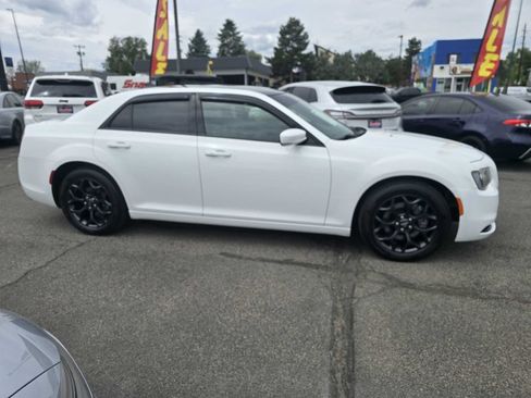 Used 2019 Chrysler 300 S w/ Safetytec Plus Group AWD/4WD image 8