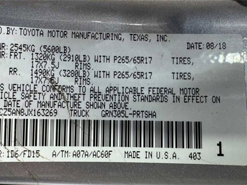 Used 2018 Toyota Tacoma TRD Sport image 33