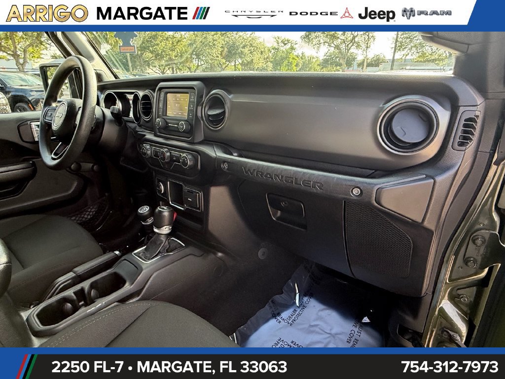 Used 2021 Jeep Wrangler Unlimited Sport AWD/4WD image 17