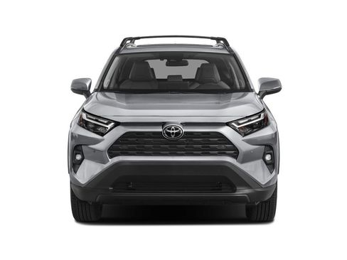 Used 2025 Toyota RAV4 XLE w/ Convenience Package FWD image 5