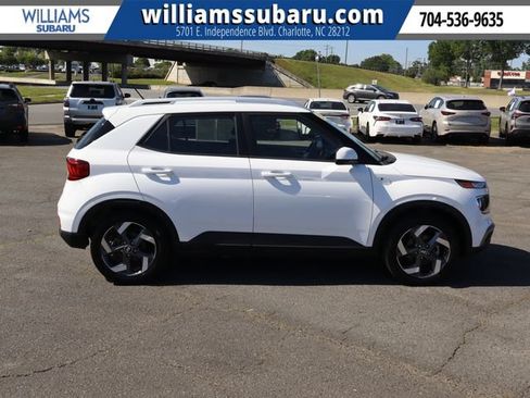 Used 2023 Hyundai Venue SEL w/ Cargo Package FWD image 9