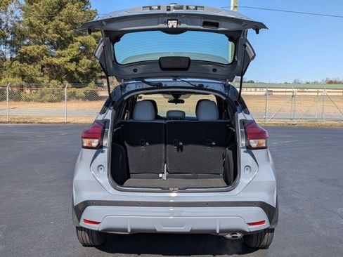 Certified 2023 Nissan Kicks SR w/ SR Premium Package image 28