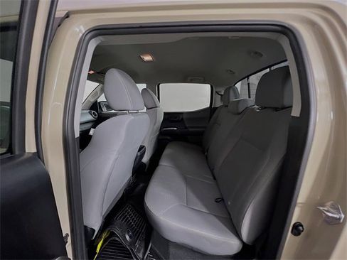 Used 2019 Toyota Tacoma SR5 image 18