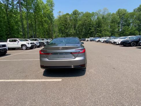 Used 2026 Toyota Camry XLE w/ Premium Package AWD/4WD image 12