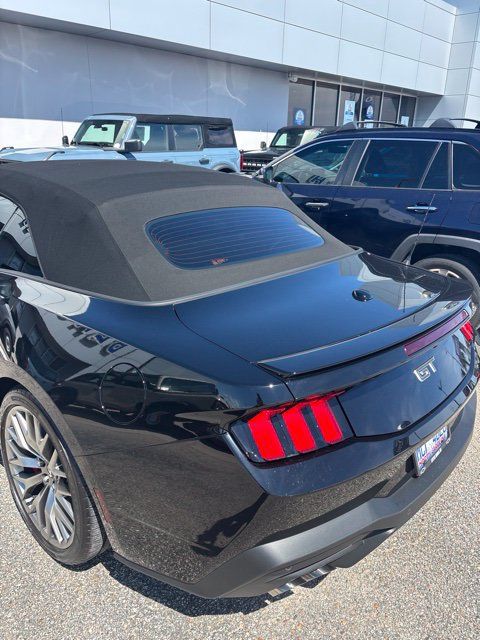 Used 2025 Ford Mustang GT Premium RWD image 7