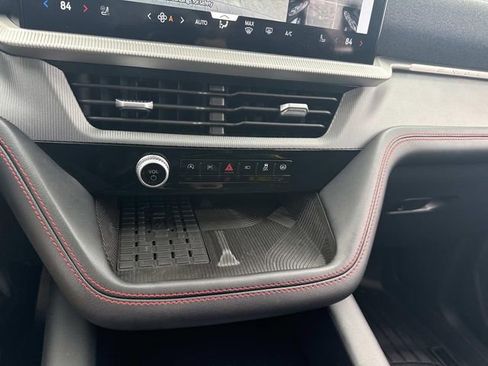 Used 2025 Ford Explorer ST image 32