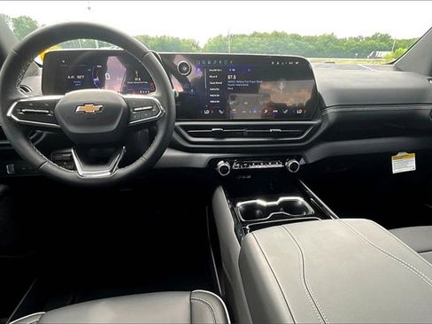 New 2026 Chevrolet Silverado EV LT image 5