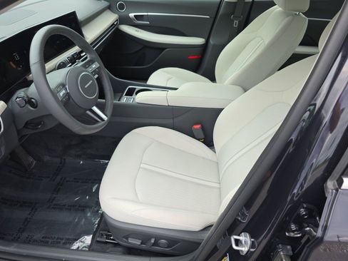 Certified 2026 Hyundai Sonata SEL FWD image 13