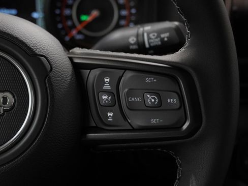 New 2026 Jeep Gladiator Mojave w/ Safety Group image 28