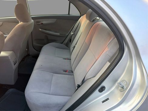 Used 2010 Toyota Corolla FWD image 11
