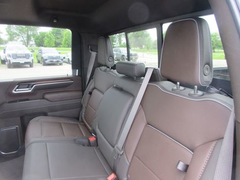 New 2026 GMC Sierra 3500 Denali w/ Denali Reserve Package AWD/4WD image 14