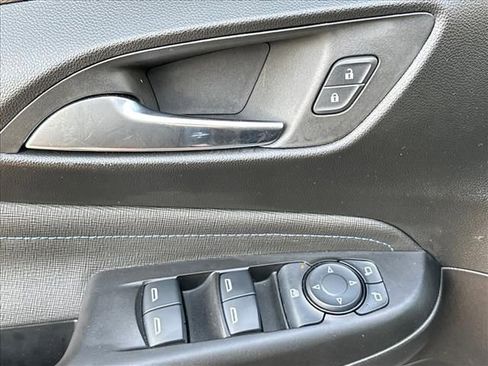 Certified 2025 Buick Envista Sport Touring w/ Experience Buick Package FWD image 19