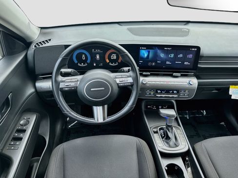 Used 2024 Hyundai Kona SEL FWD image 18