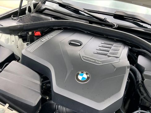 Used 2024 BMW 330i Sedan w/ M Sport Package RWD image 32
