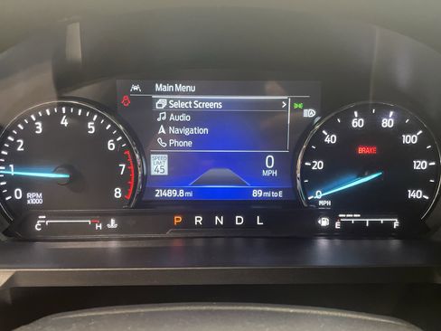 Used 2022 Ford Explorer XLT w/ Equipment Group 202A image 19