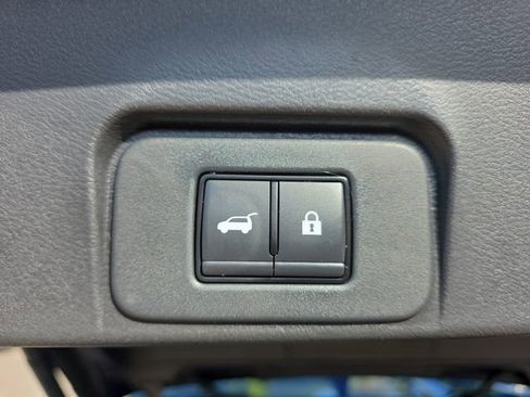 Used 2023 Nissan Rogue SL w/ SL Premium Package AWD/4WD image 43
